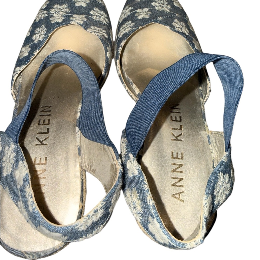 Anne Klein Wedges - Picture 3 of 6